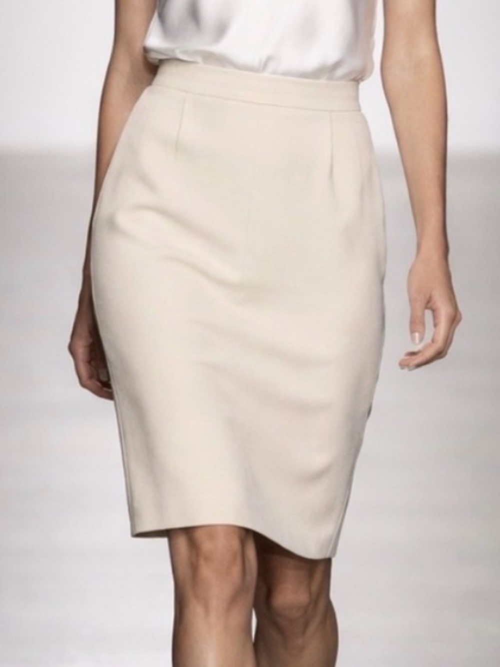 Studio Classic Cream Pencil Skirt